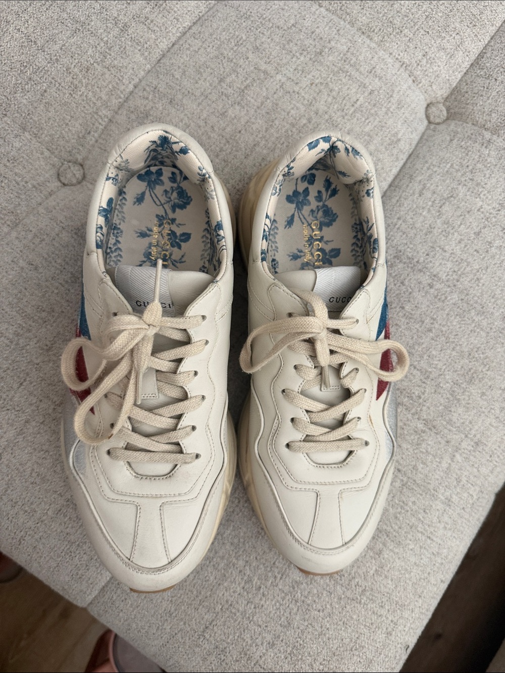 Gucci Cream Leather Sneakers with Blue & Red Stripe Detail